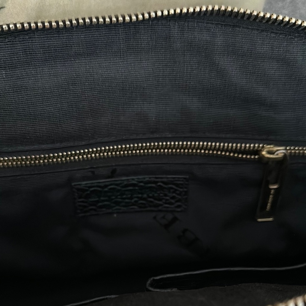 Burberry Black Textured Leather Satchel - Picture 5 of 16